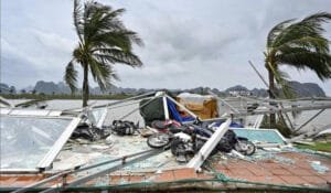 Typhoon threat to Southeast Asian rooftops