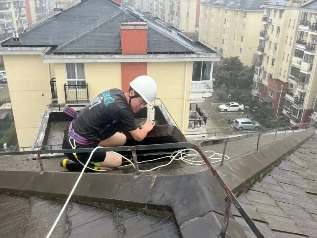Temporary protection of stone coated metal roof