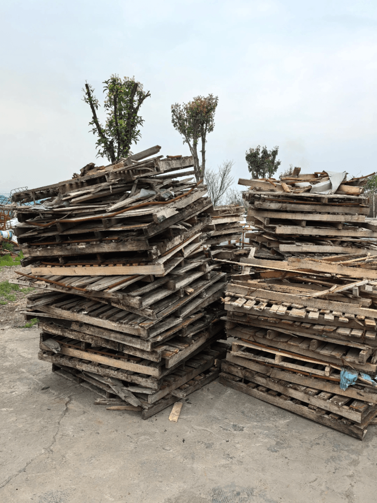 Poor quality wooden pallets