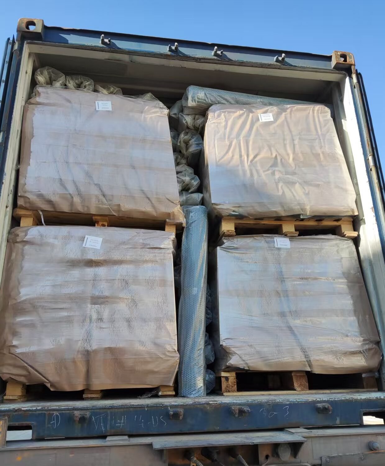 Ocean Shipping & Container Loading Optimization Guide: 40ft HC Metal Roofing Tiles | SKW Roof